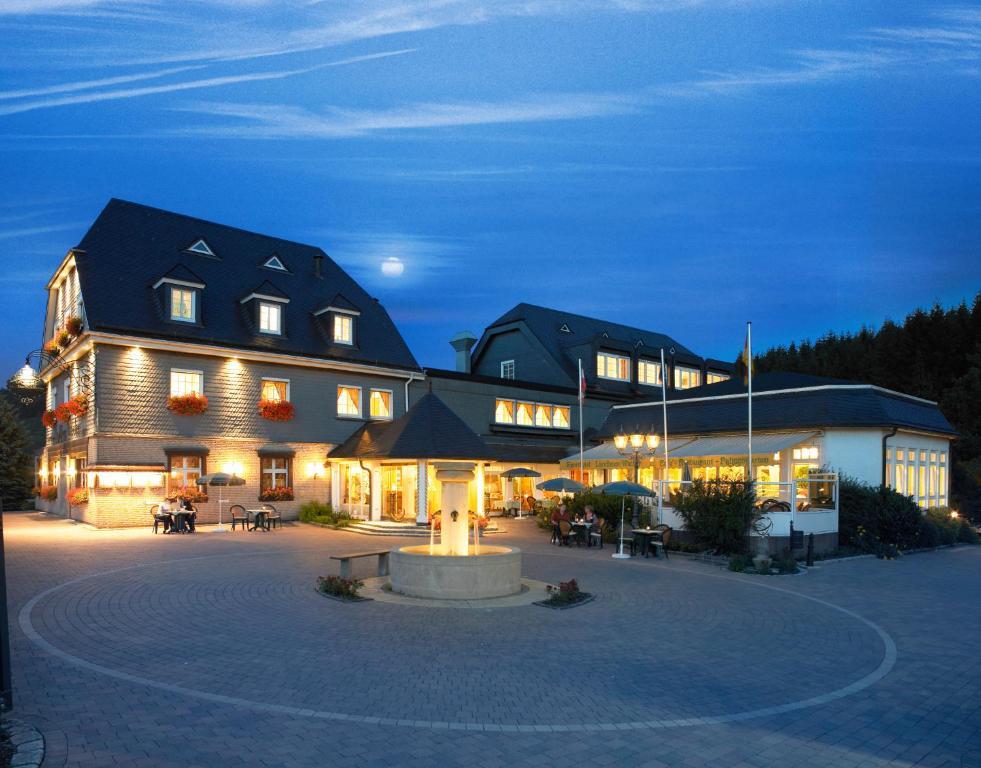 HOTEL LANDHAUS WACKER WENDEN (SAUERLAND) (Duitsland) - vanaf € 108 | iBOOKED